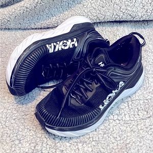 Hoka w bondi 7 wide black shoes 7.5 W